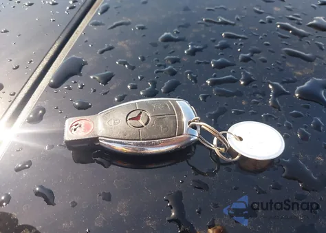 2007 Mercedes-Benz S 550 z USA, uszkodzony, nr VIN WDDNG71X97A117852